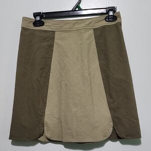 Chic Two-Tone Skirt in Olive and Khaki